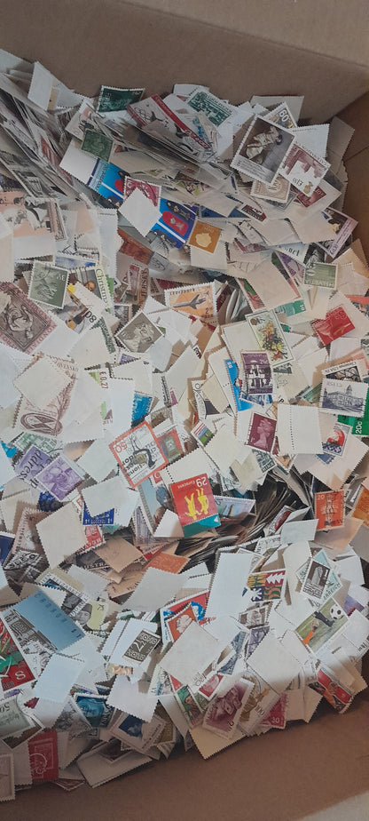 500+ Mixed World Stamps Off Paper | Multi-Country Used Lot | Collector Philatelic Collection